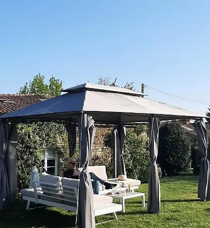 La Finesse Couette-café Moutiers-Sous-Chantemerle